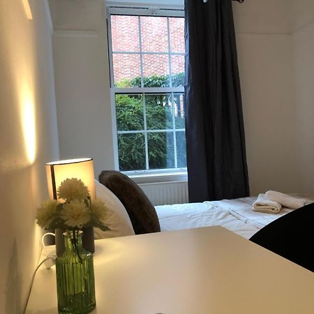 Comfy Private Bedrooms Near O2 Forum Kentish Town, Camden London Eksteriør bilde