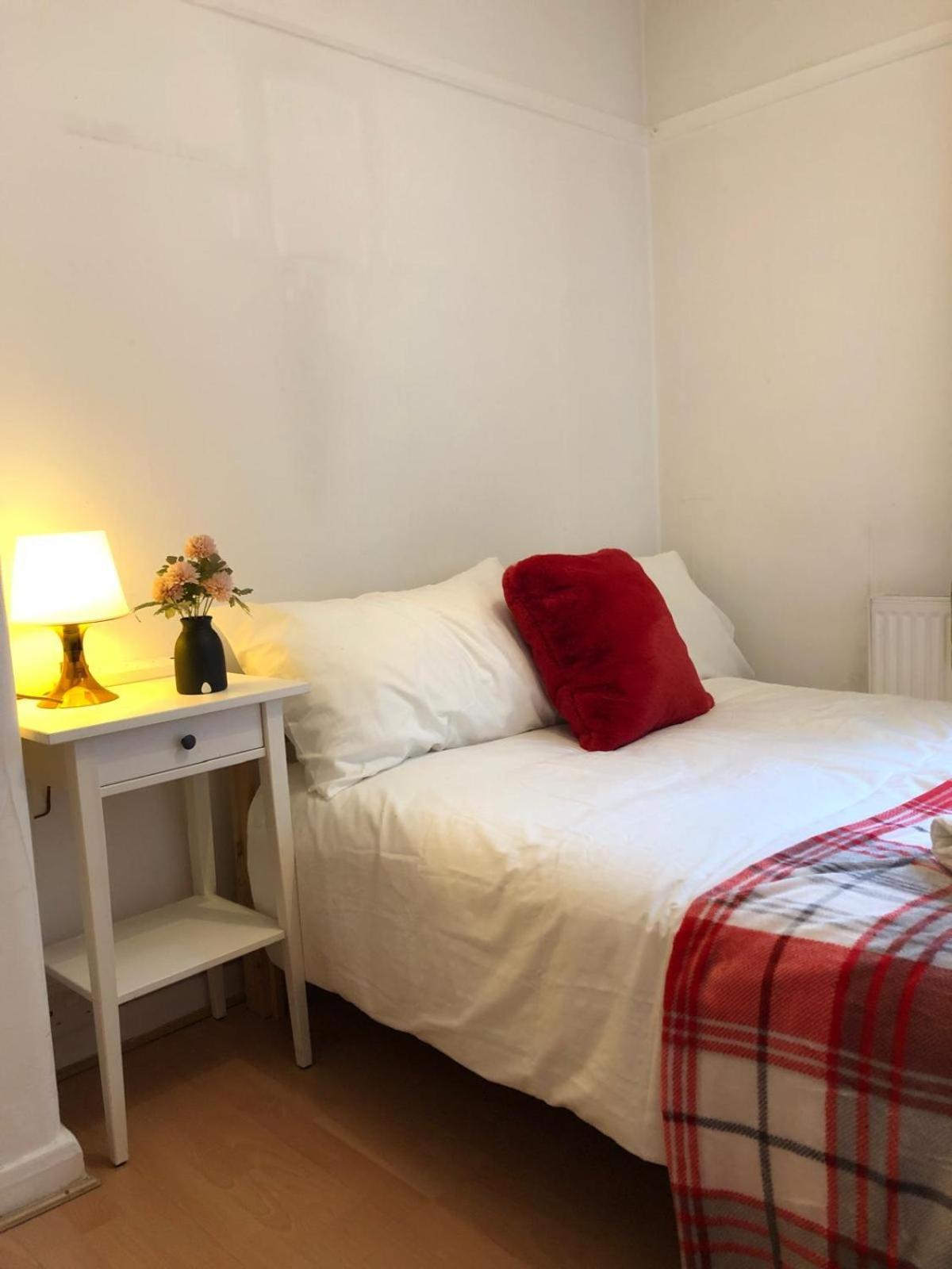 Comfy Private Bedrooms Near O2 Forum Kentish Town, Camden London Eksteriør bilde